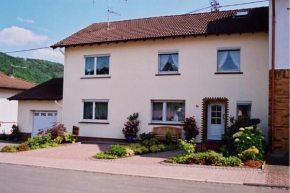Гостиница Ferienwohnung Steinebach  Даун